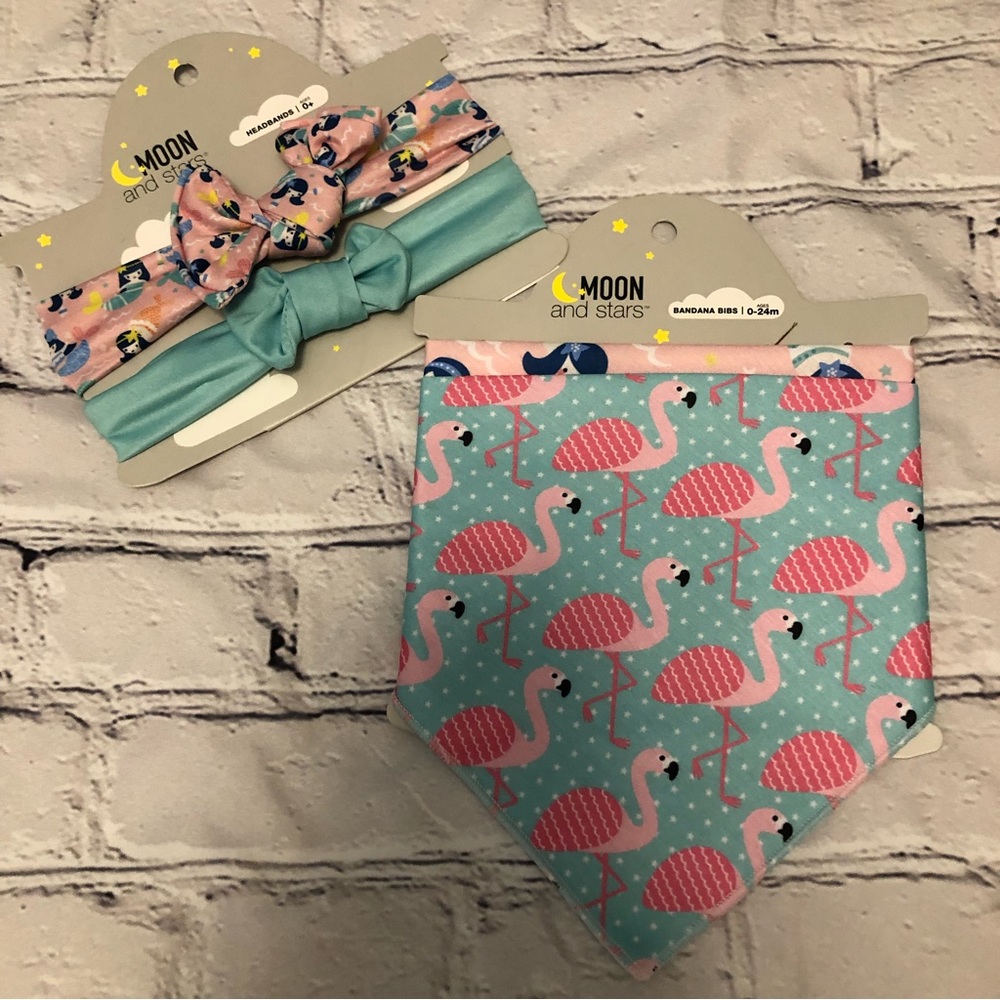 Bib and bow coordinating set NWT